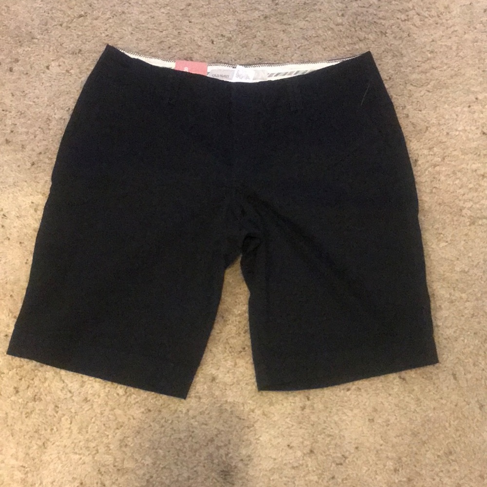 Old navy mid rise shorts